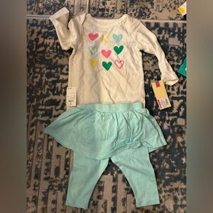 3-6M Heart Graphic Top with Aqua Skirted Leggings
